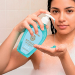 GEL DE DUCHA RITUALES – ROSA DE DAMASCO – 400ML - Imagen 2